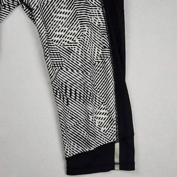 Champion Women's DuoDry Capri Legging XL? Vented Mesh Black Workout Run Yoga - Picture 4 of 13